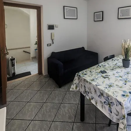 شقة Casa Della Grazia فاستو